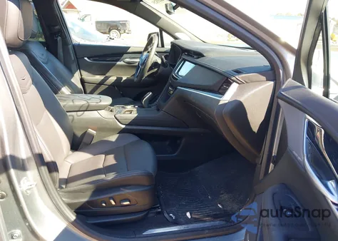 2024 Cadillac Xt5 Awd Premium Luxury z USA, uszkodzony, nr VIN 1GYKNDR4XRZ741864